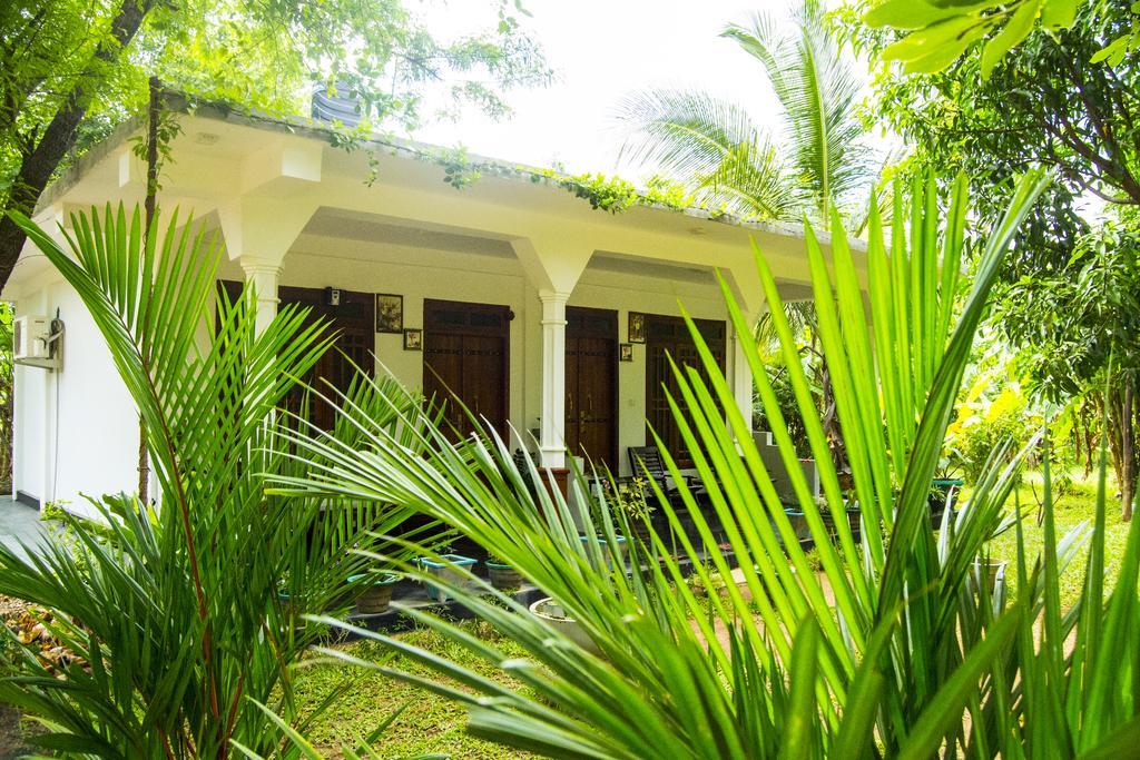 Sigiriya Flower Guest Exterior foto